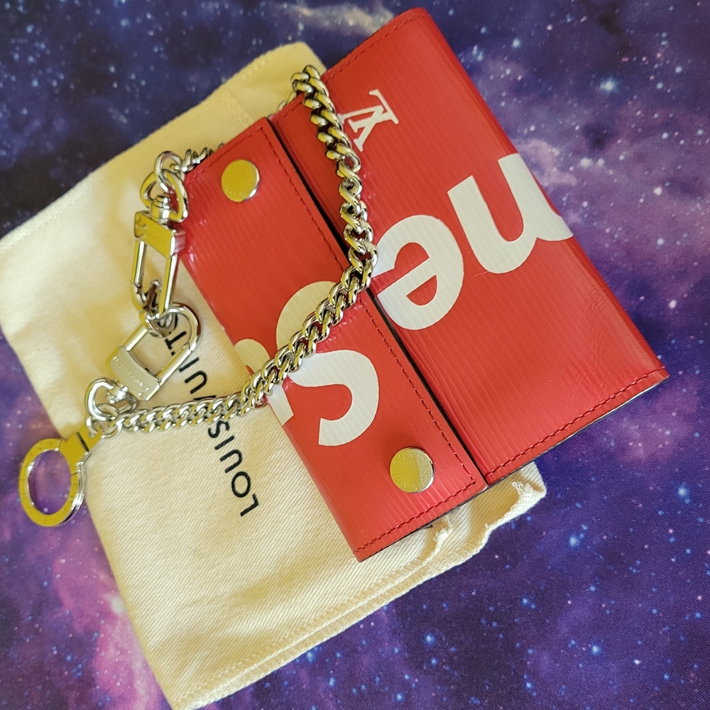 Louis Vuitton Supreme Red Wallet With Keychain
